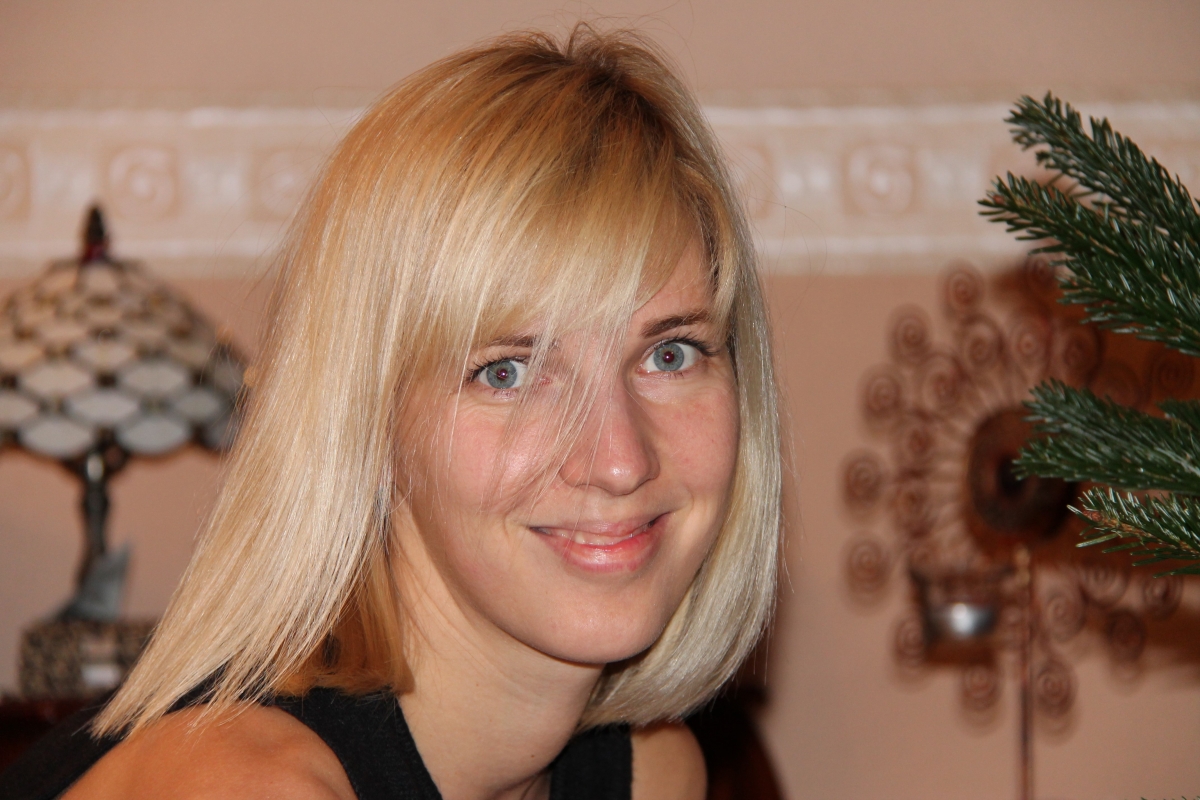 Dr Boglarka Jozsa